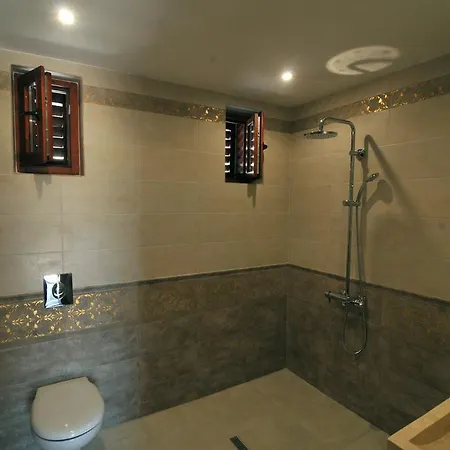 Estate Holiday home Sveti Vlas